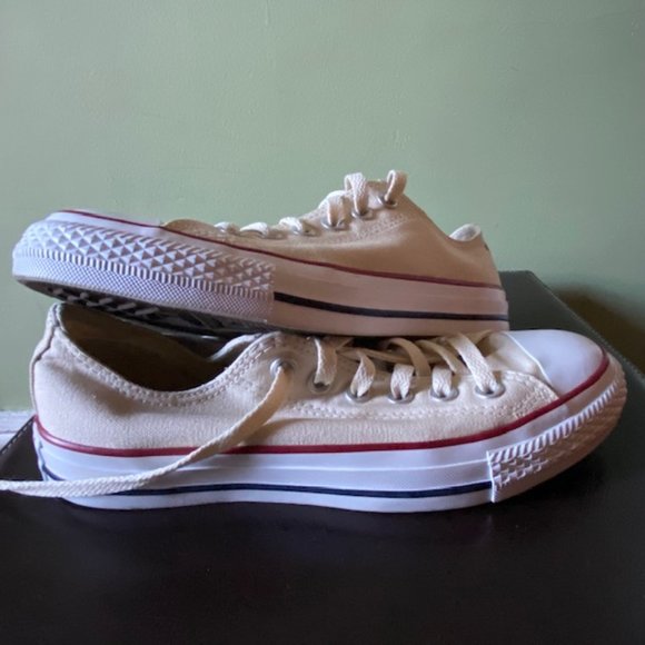Converse Chuck Taylor All Star Low Top Sneakers - Picture 4 of 6